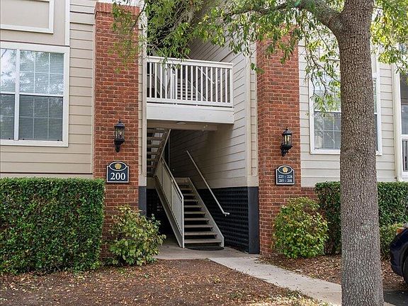 2nd image of 1600 Long Grove Dr Unit 228