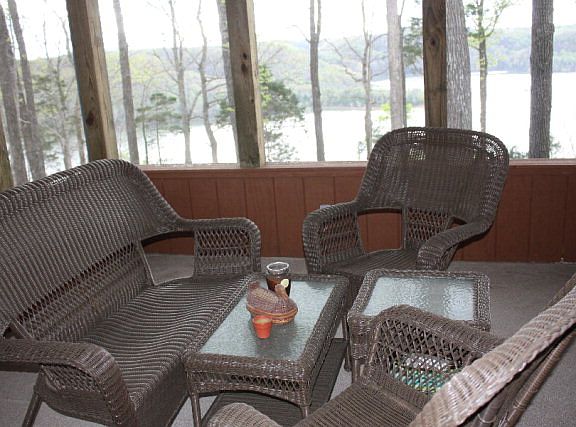 5th image of 2022 Lakeview Dr