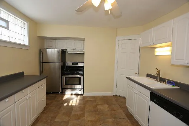 3316 N Southport Ave #1 — Photo 6