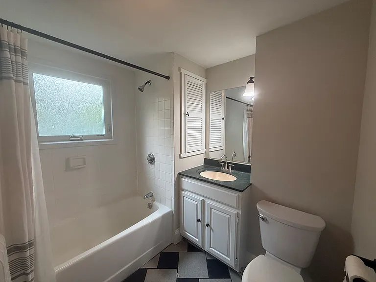 37 Gibbon St #1 — Photo 12