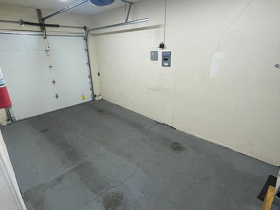 2nd image of 122 Vera Ave
