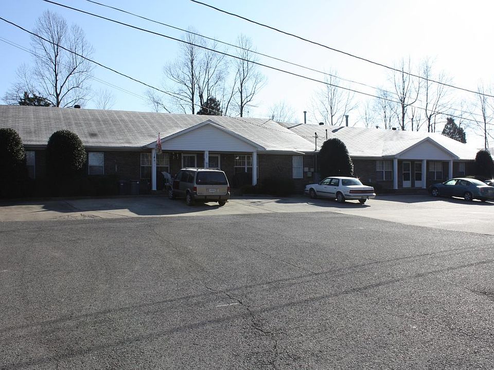 121 Country Lane