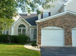 6864 Chesapeake Ct, Gurnee, IL 60031