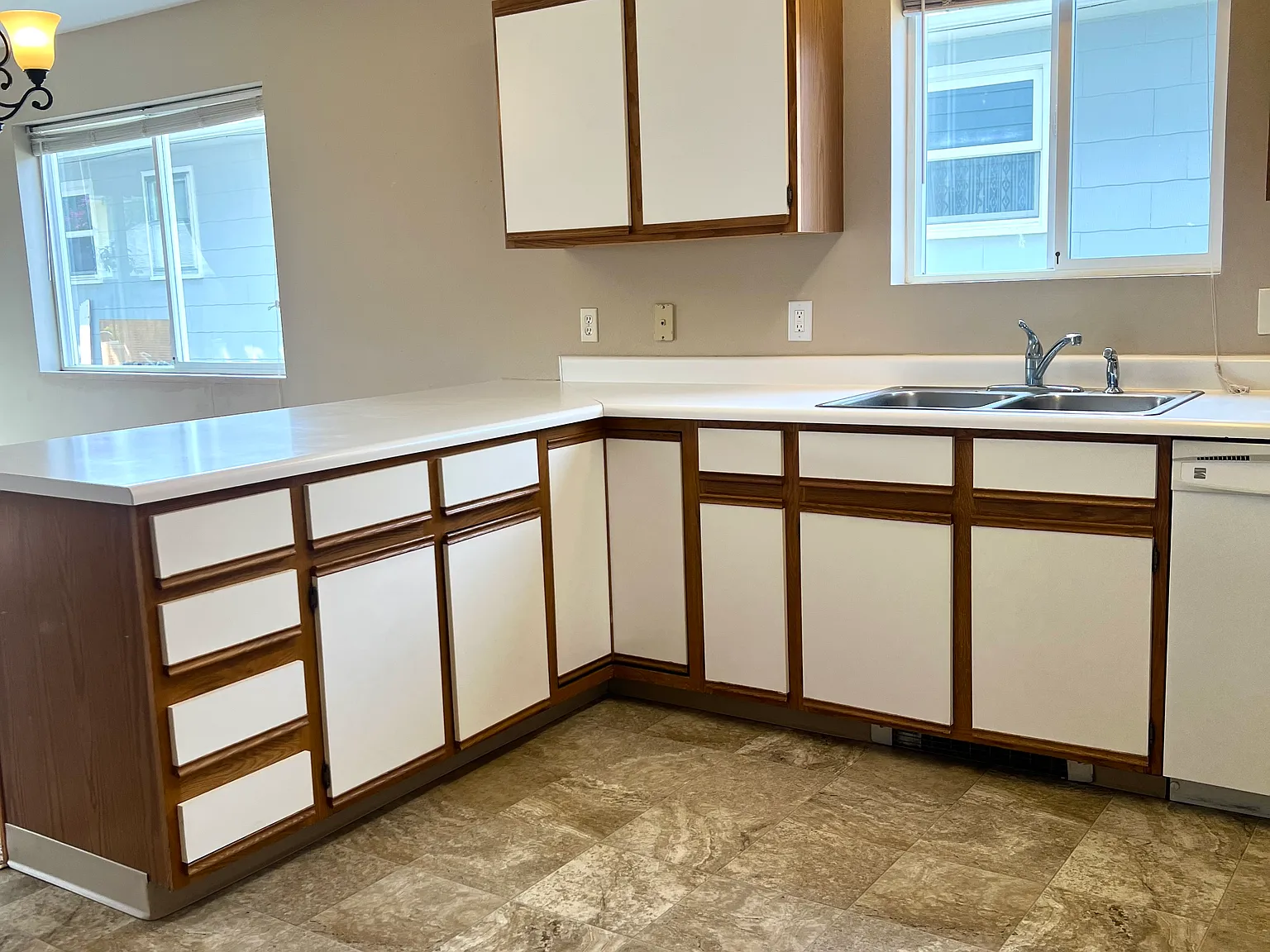 3 bed, 1254 sqft, $1,700 — Photo 3
