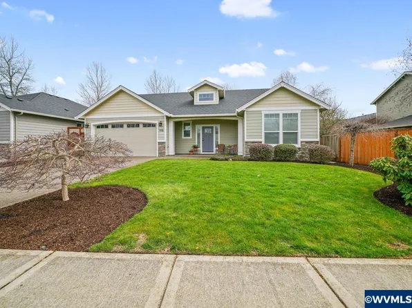 182 SW Wyatt St, Dallas, OR 97338