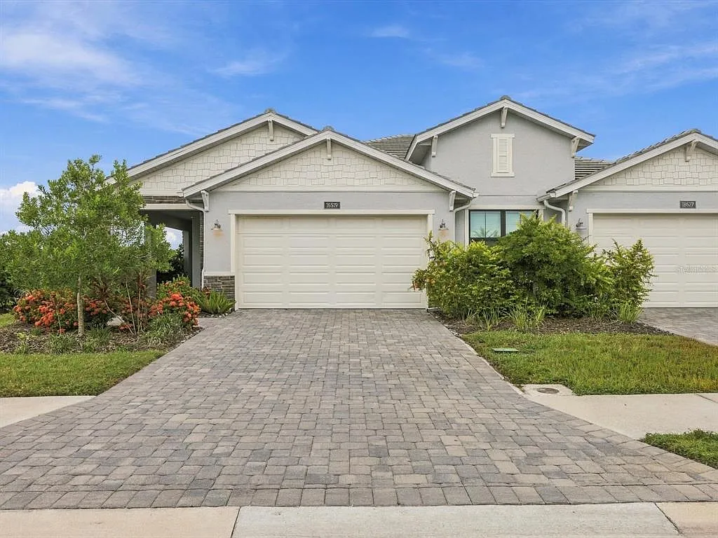 2 bed, 2.0 bath, 1525 sqft, $2,500 — Photo 1
