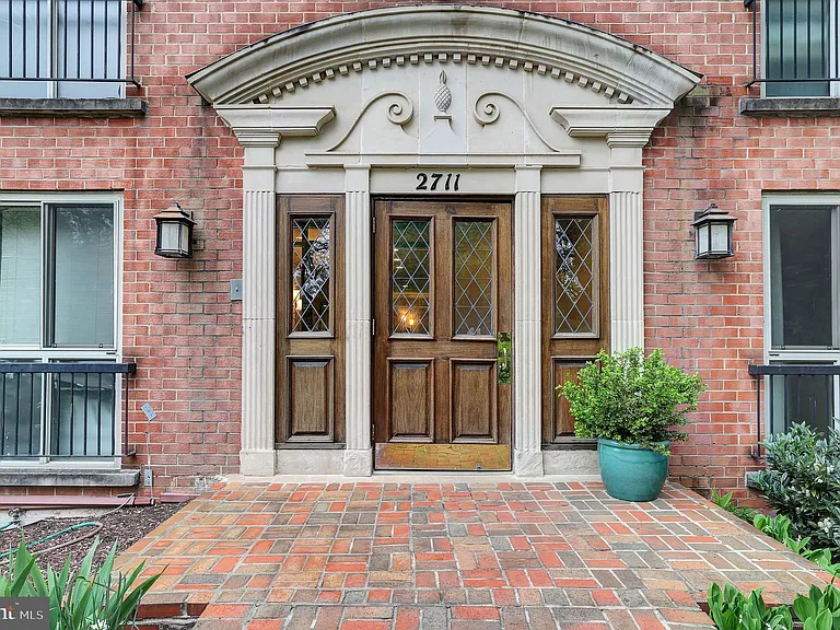 2711 Ordway St NW #302 — Photo 4