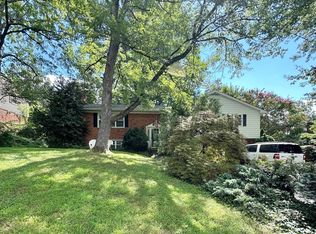 7405 Range Rd, Alexandria, VA 22306