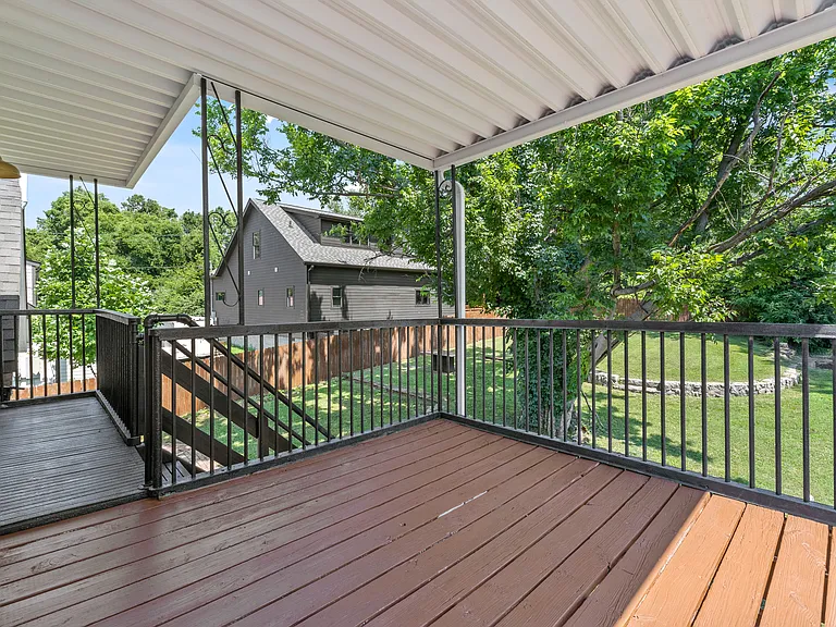 903 Carolyn Ave #B — Photo 21