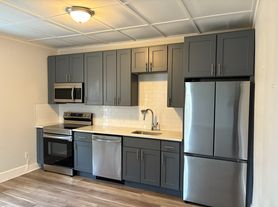 974 Smith St, Providence, RI