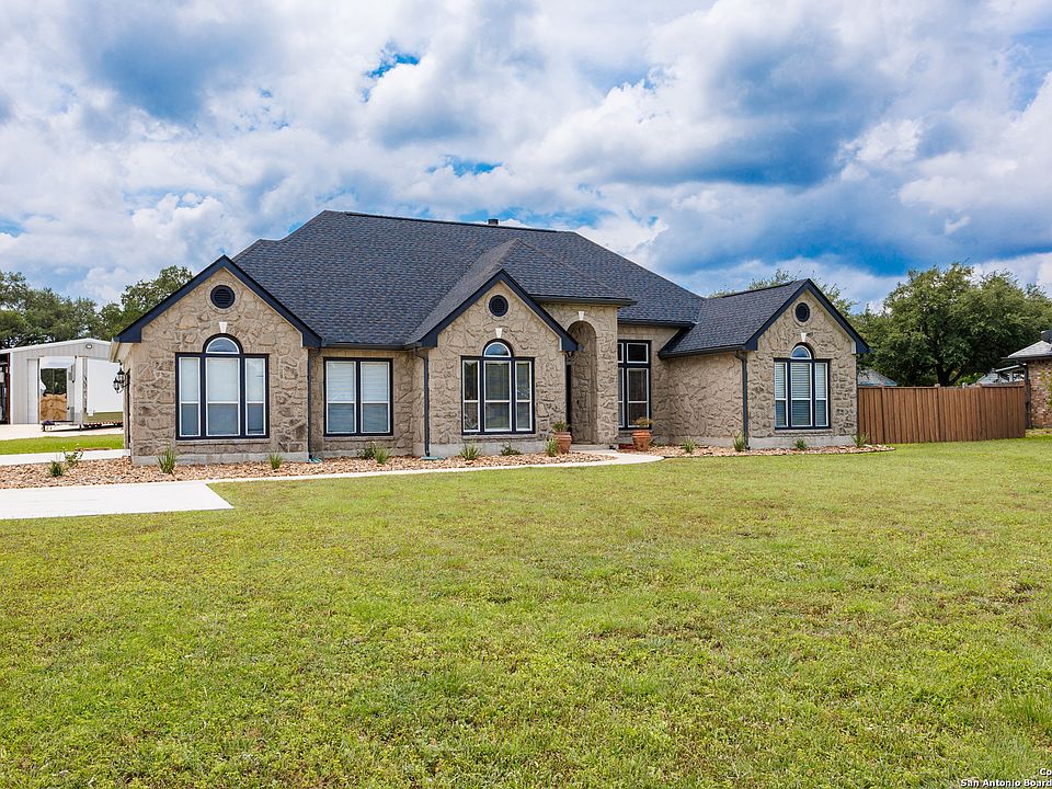 2nd image of 119 Creekside Terrace