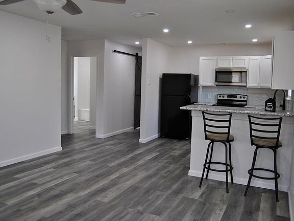 4th image of 500 W New Mexico Ave