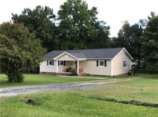 608 Catawba Ct, Matthews, NC 28104