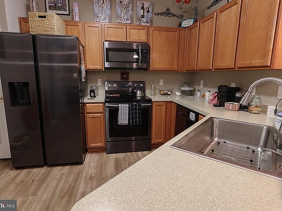 5th image of 23520 F D R Blvd Unit 204