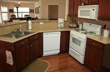 5th image of 94 Blakewood Ct