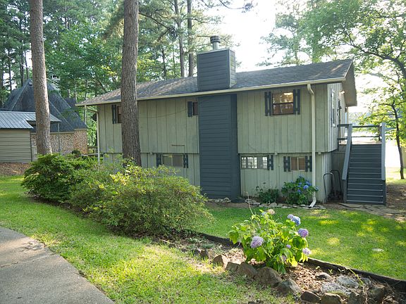5th image of 218 Lake Dr