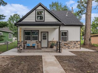 945 NE Wabash Ave, Topeka, KS 66616