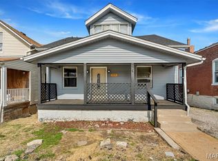 705 Lagro Ave, Saint Louis, MO 63125