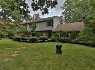 1 Rosewood Ln, Boonton Township, NJ 07005