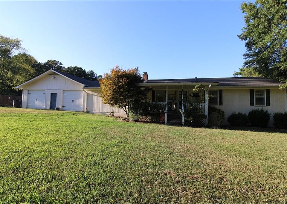 1st image of 433 Pine Rd