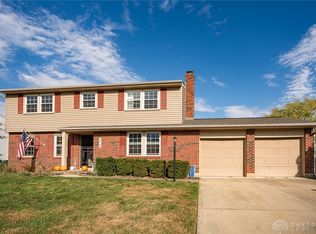 1769 El Camino Dr, Xenia, OH 45385