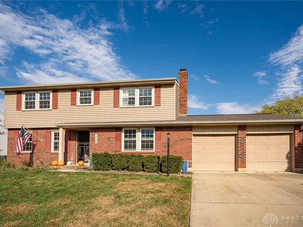 1769 El Camino Dr, Xenia, OH 45385