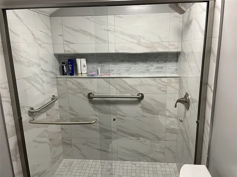 50 Greenview Dr — Photo 12
