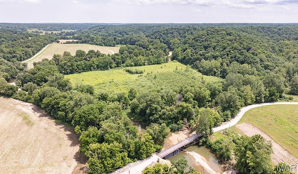 1st image of Hunting Club Rd
