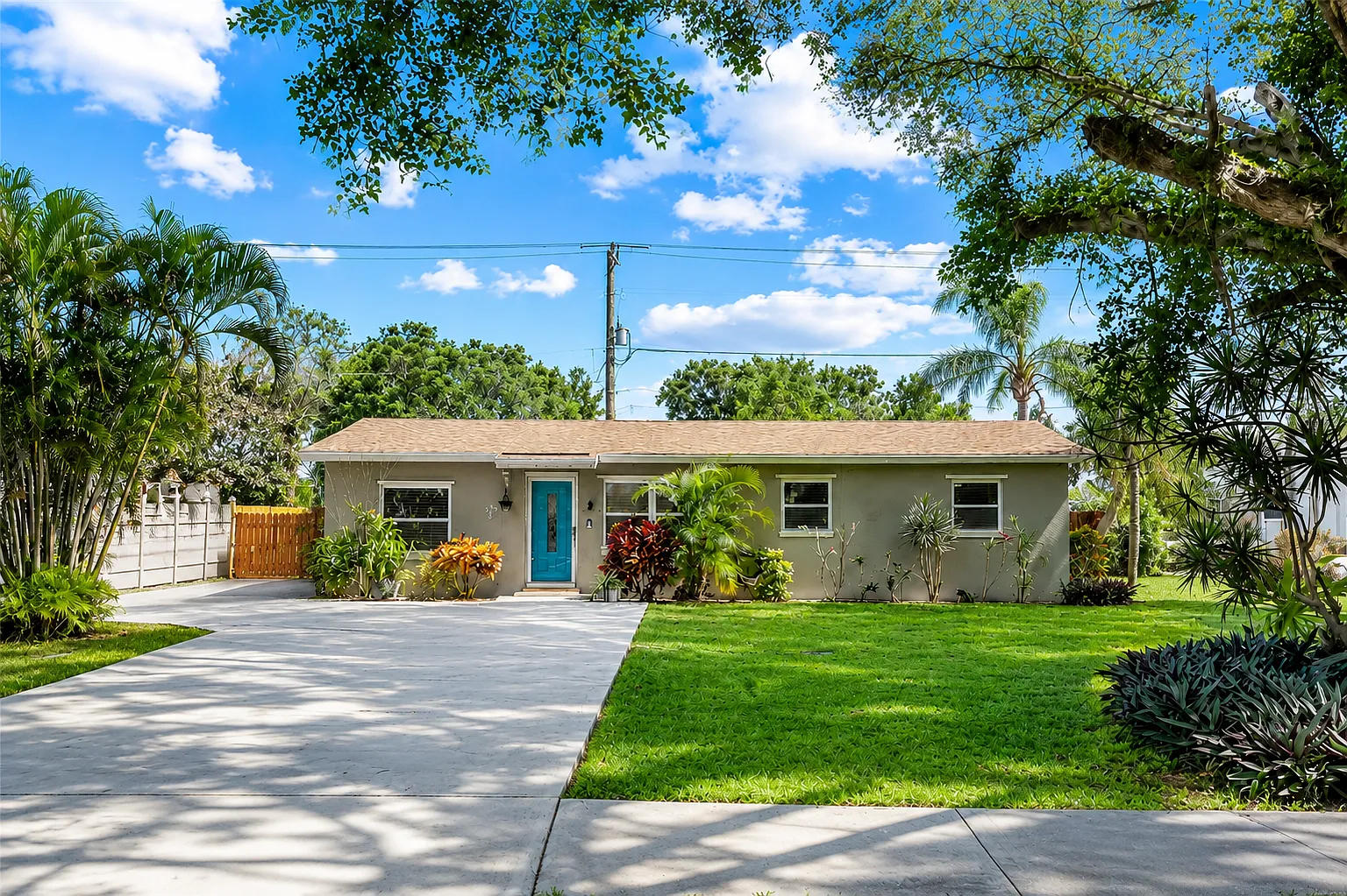 4 bed, 1842 sqft, $4,200 — Photo 1