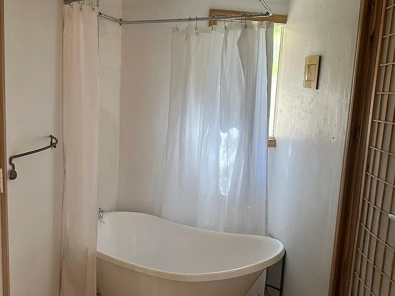 2376 Old Topanga Canyon Rd — Photo 22