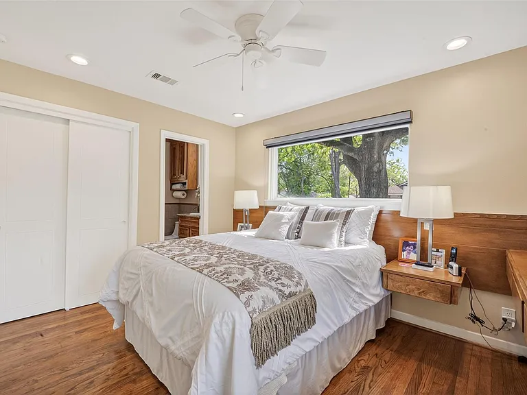 11230 Huggins Dr — Photo 29