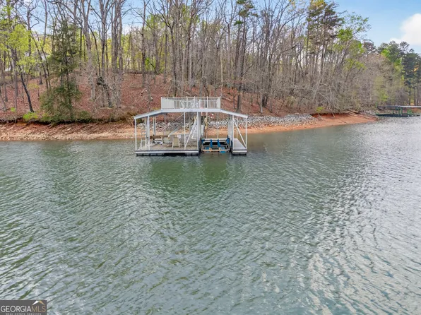 3675 Hidden Pond Dr, Gainesville, GA 30506