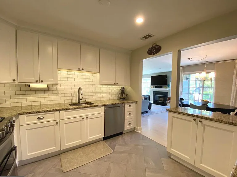 15 Andover Pl — Photo 8