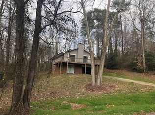 2115 40th Avenue Ct NE, Hickory, NC 28601