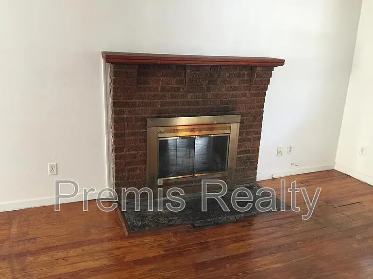 1319 Georgia Ave — Photo 16