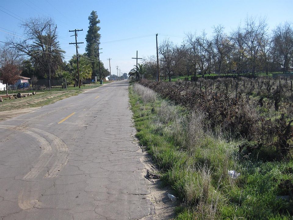 2nd image of 8497 E Rose Ave