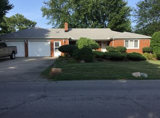 3223 Chippewa Trl, Monroe, MI 48162