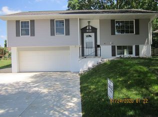 413 Fleetwood Rd SW, Cedar Rapids, IA 52404