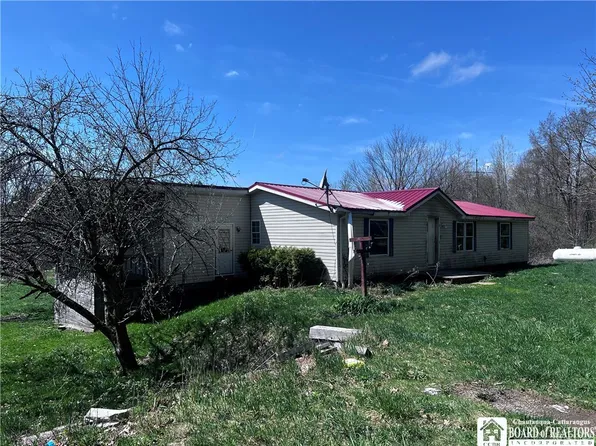 9287 Zahm Rd, Forestville, NY 14062