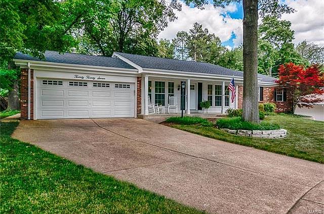 1st image of 2027 Barnhill Ct