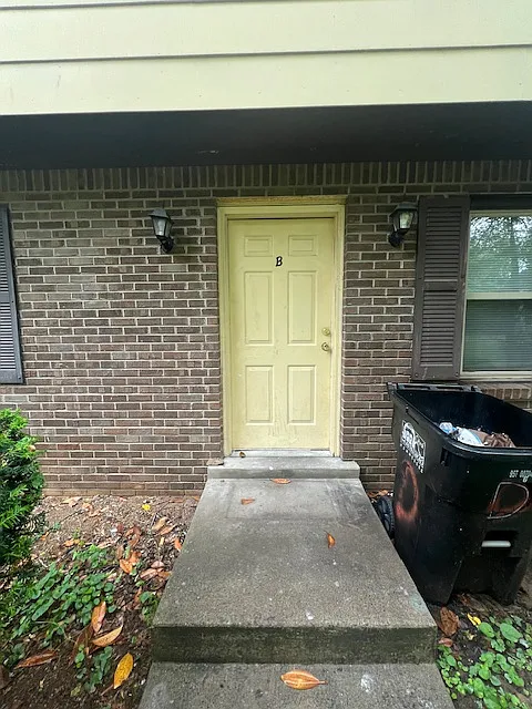Building Photo - 918 Ewing Blvd #B