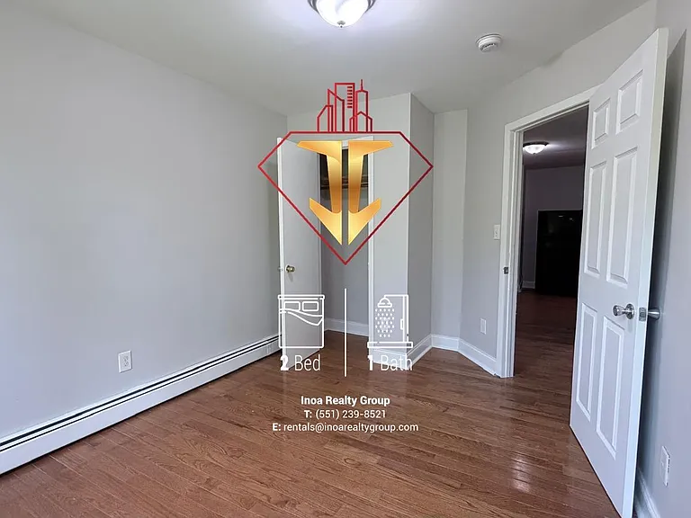 205-207 Monticello Ave #6 — Photo 8