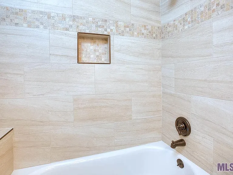 15921 McNeil Ave — Photo 14