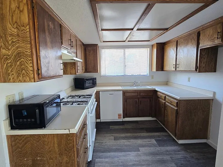 932 Kinnett Ave — Photo 4