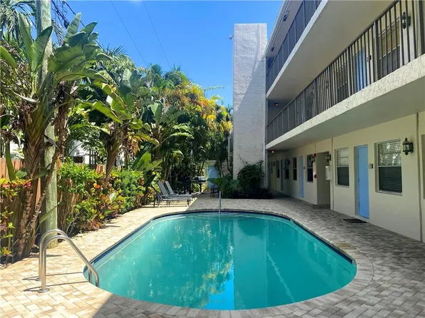 215 NE 16 Avenue #202, Fort Lauderdale, FL 33301