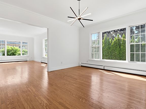 3rd image of 519 Summit Ave