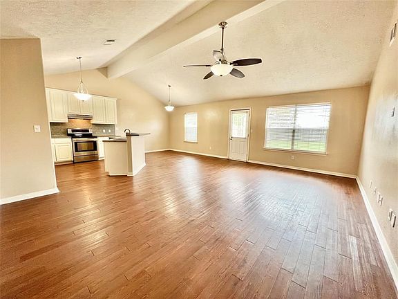 3rd image of 9703 Amberjack Dr