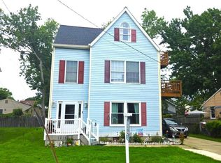 1216 Grove Ave, Shady Side, MD 20764