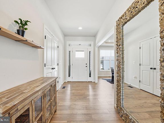 3rd image of 10580 Manley Rd