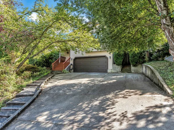 3502 SW Illinois St, Portland, OR 97221